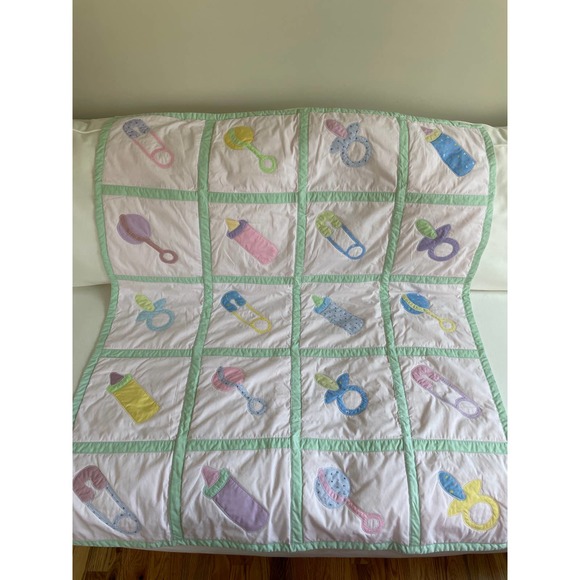 Beautiful handmade neutral baby blanket - Picture 2 of 5